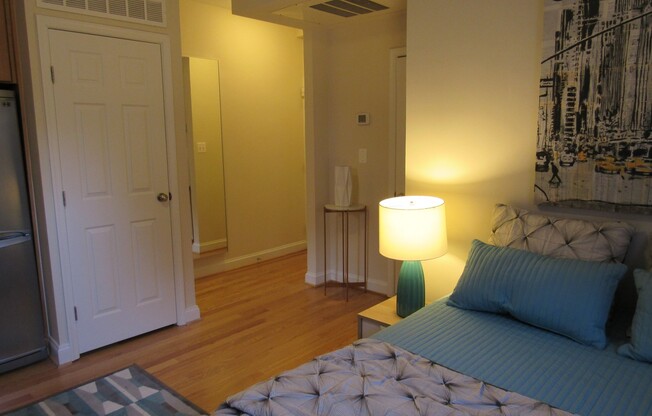 Studio, 1 bath, 407 sqft, $1,895, Unit H807