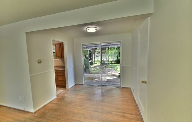 3bd/1ba Seattle Home