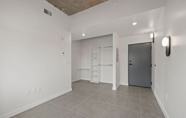 1 bed, 1 bath, 475 sqft, $2,315, Unit 305