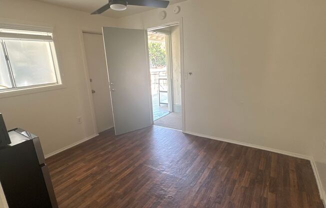 Studio, 1 bath, 160 sqft, $1,450, Unit E.L.A