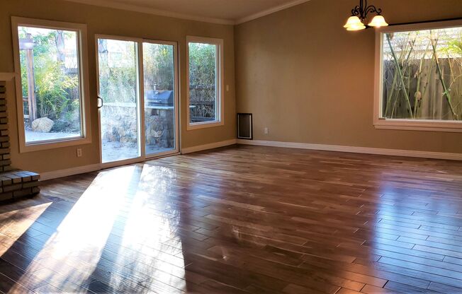 2BD, 2BA, Larger Office can be used as 3rd bd, Canyon Lake Upgraded Home with Solar