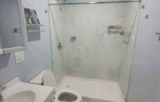 Studio, 1 bath, 300 sqft, $900, Unit 1B