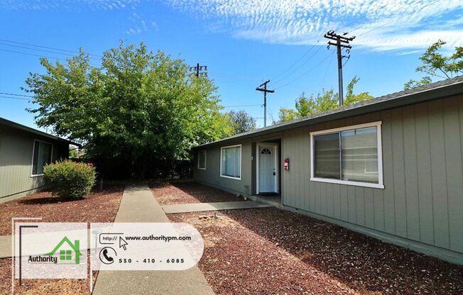 2 beds, 1 bath, 930 sqft, $1,095