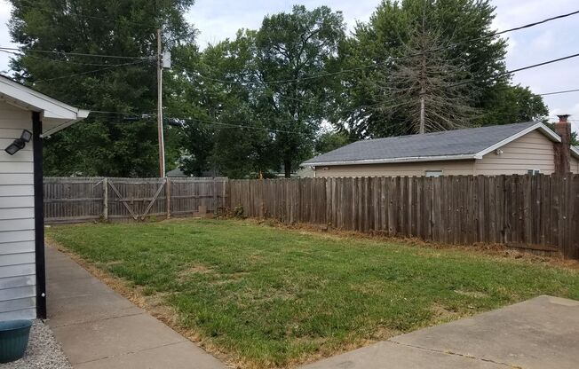3BR, 1BA, Residential with porch, patio, 1c det garage