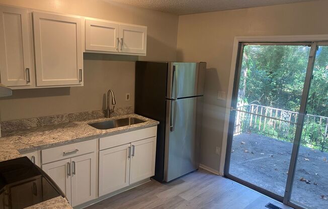 2 beds, 1 bath, 784 sqft, $1,200, Unit 1