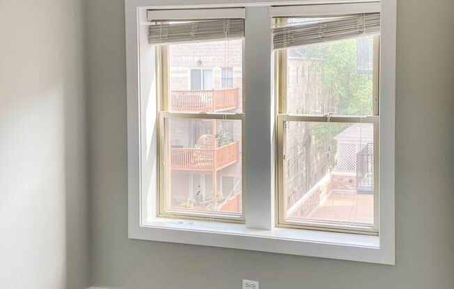2 beds, 1 bath, 745 sqft, $2,695, Unit 3917-3