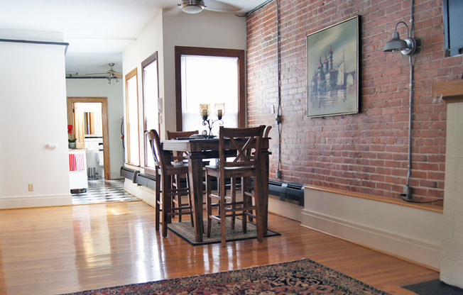 1 bed, 1 bath, 800 sqft, $1,685, Unit 719-3 (Furnished)