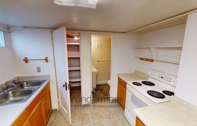 1 bed, 1 bath, 545 sqft, $825, Unit Birch315