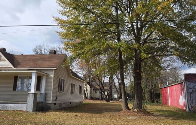 4 bedroom 1.5 bath house