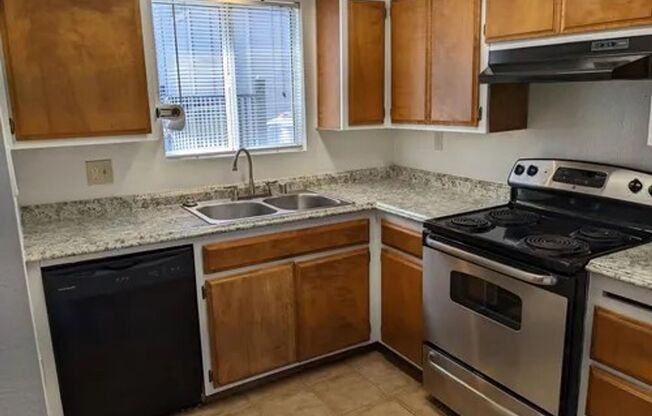 2 beds, 1 bath, 800 sqft, $1,695, Unit #3