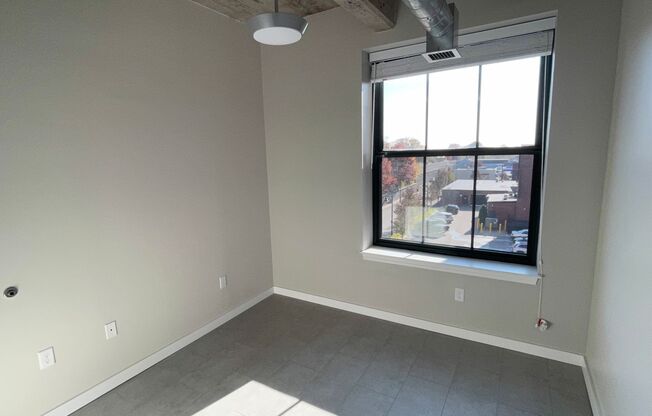 2 beds, 1 bath, 804 sqft, $2,650, Unit Unit #407