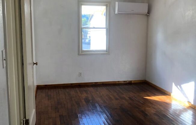 1 bed, 1 bath, $1,195