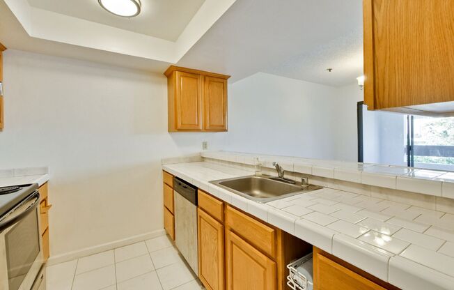 1 bed, 1 bath, $3,250, Unit #221