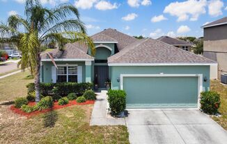 Single Family Home in Davenport now Available For Rent!