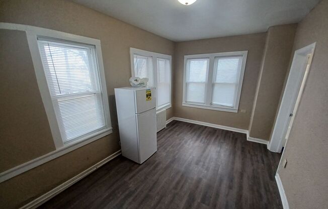 1332 Minnehaha Ave W
