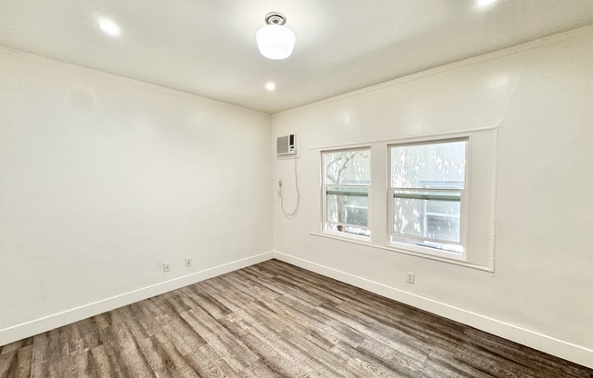 859 S NEW HAMPSHIRE