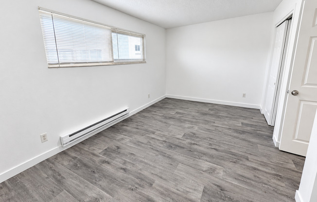 1 bed, 1 bath, 632 sqft, $1,450, Unit 27