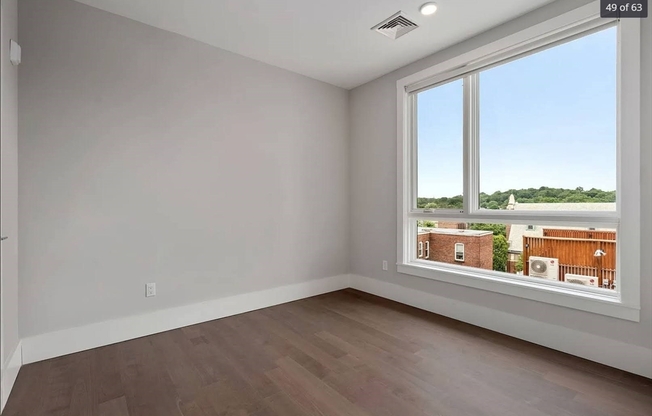 2 beds, 2 baths, 870 sqft, $3,350, Unit 410