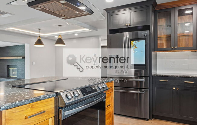 3 beds, 2 baths, 2,000 sqft, $3,490