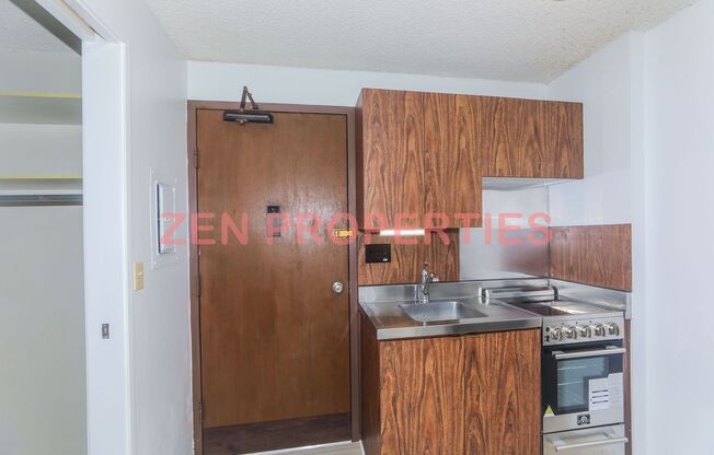 Studio, 1 bath, $1,650, Unit APARTMENT 907