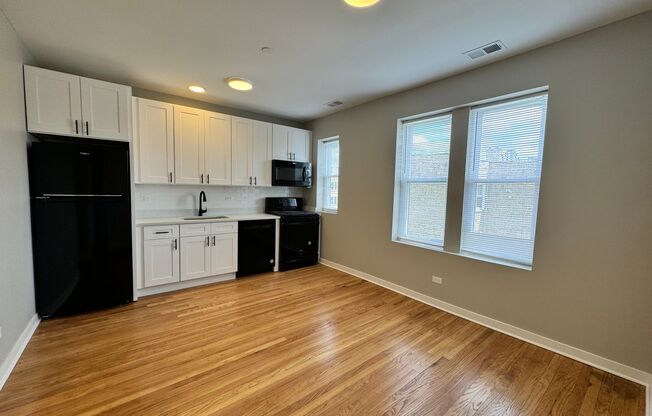 1 bed, 1 bath, $1,575, Unit 106