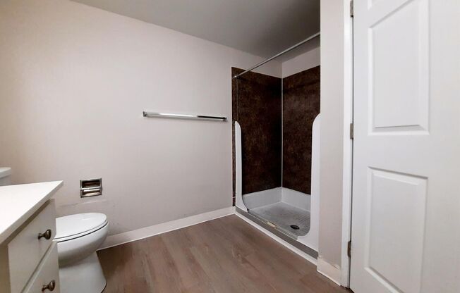 2 beds, 1 bath, 829 sqft, $1,750, Unit 411
