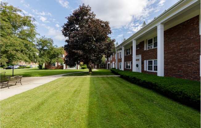 Welcome to Woodruff Court Apartment Homes