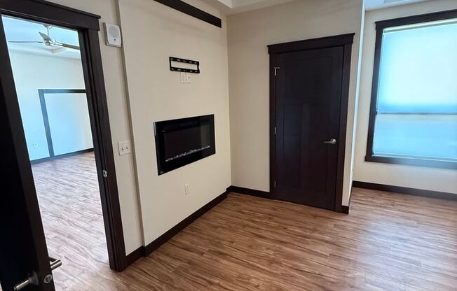 1 bed, 1 bath, 825 sqft, $1,435, Unit 2-205