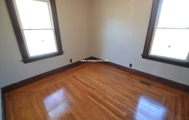 3 beds, 1 bath, $1,450