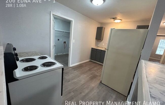 2 beds, 1 bath, 1,094 sqft, $1,100