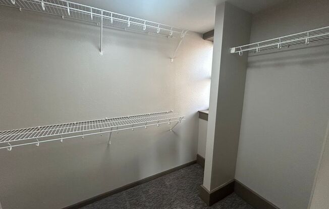 2 beds, 2 baths, 890 sqft, $1,195, Unit 2019-102