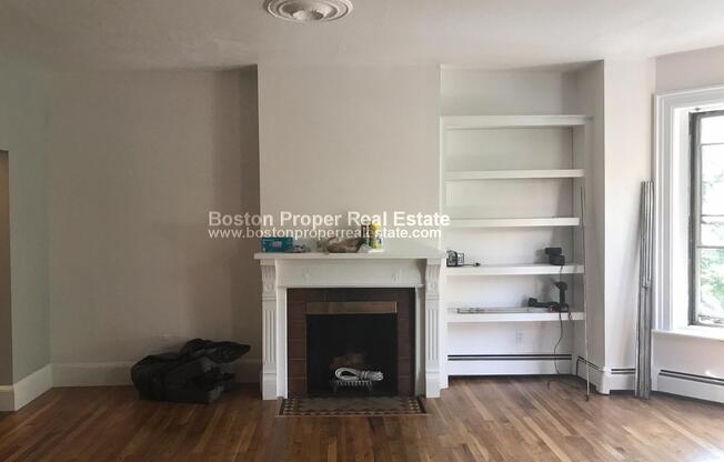 114 Saint Botolph St Apt 1