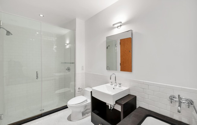 1 bed, 1 bath, 848 sqft, $5,000, Unit 9P