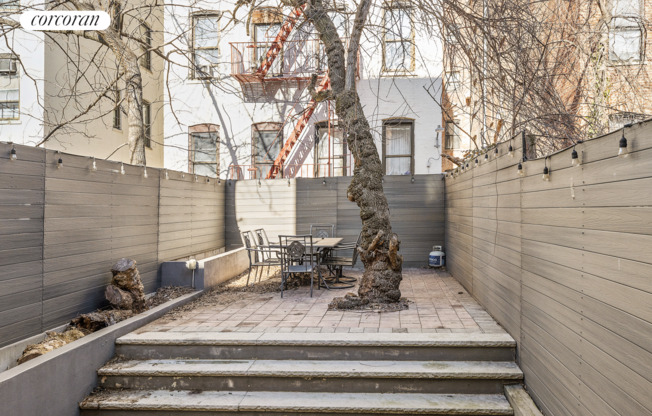 557 W 159 ST