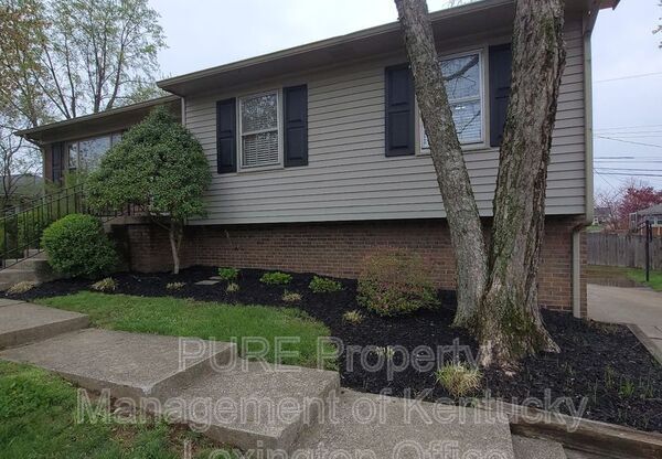 557 ASHLEY WAY