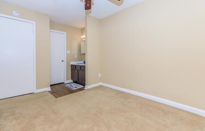 1 bed, 1 bath, 622 sqft, $836