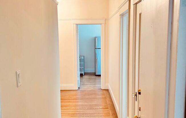 120 (2206 Greenwich/3201 Fillmore)