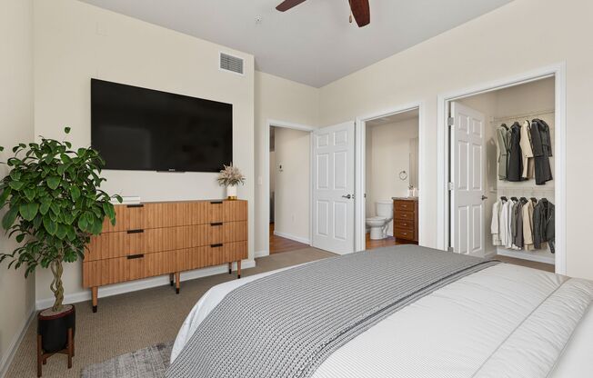 3 beds, 2 baths, 1,263 sqft, $1,930, Unit 243