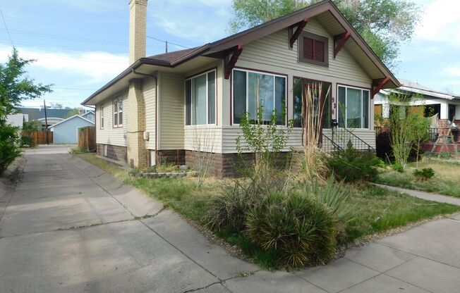 LARGE 3 bed 2 bath home in downtown GJ!!!!