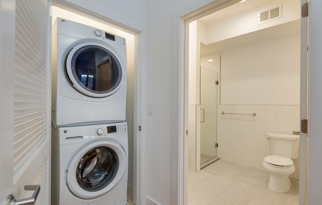2 beds, 2 baths, 1,297 sqft, $2,677, Unit Annex T04