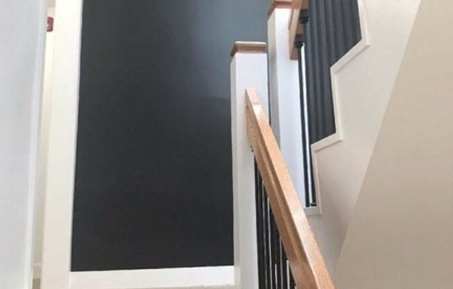 Studio, 1 bath, 9,999 sqft, $1,550, Unit 21-1