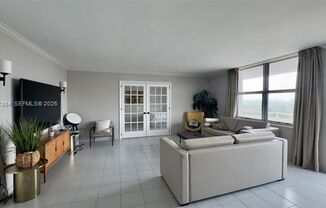 9225 Collins Ave # 812 (A12007864)