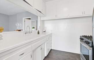 Overland Avenue Apartments