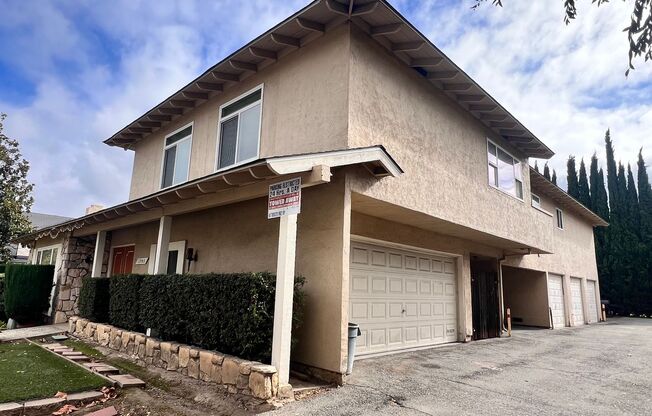 3 Bedroom, 2.5 bath with Private Patio, Attached Garage and Washer/Dryer