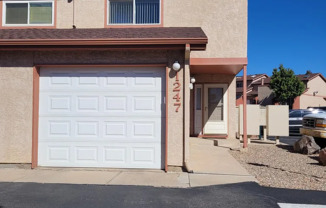 1247 HOLLAND PARK BLVD