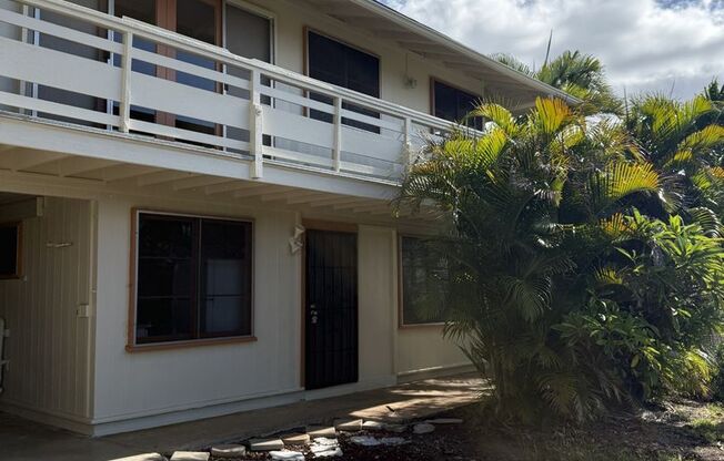 2 bed 1 bath, 1 studio for $4,100.00/mo with beautiful view of Diamond Head. DONT MISS OUT!