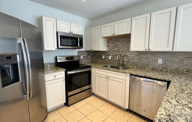 2 beds, 2 baths, $1,895