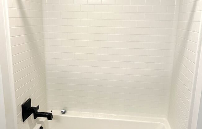Studio, 1 bath, 464 sqft, $2,270, Unit 710