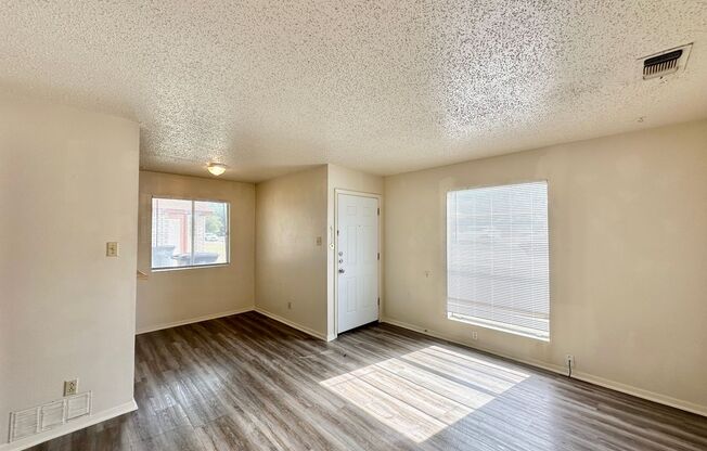 1 bed, 1 bath, 488 sqft, $750, Unit C