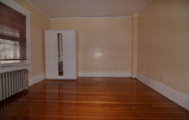 740 HANCOCK ST